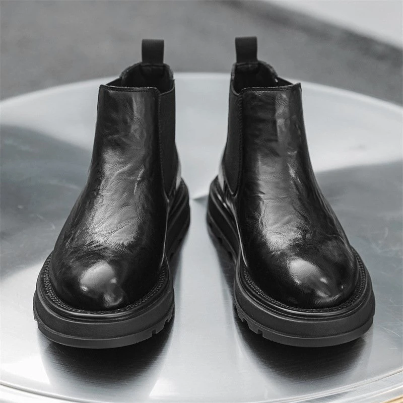 Black Vintage Men's Leather Chelsea Boots