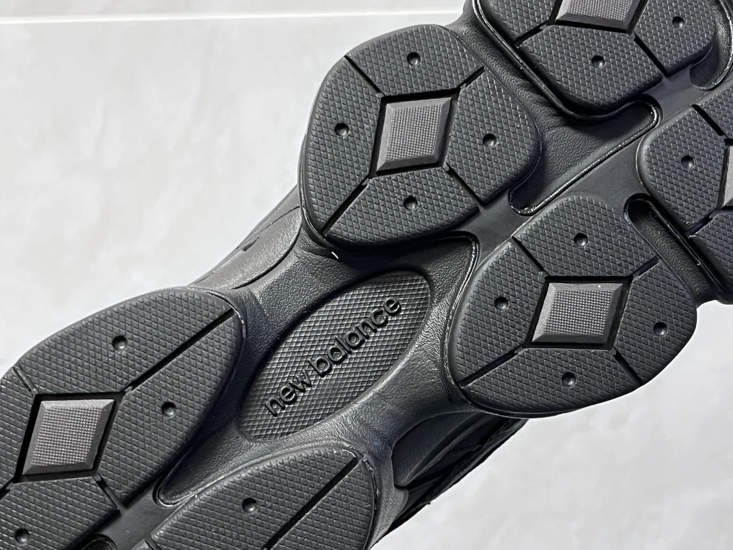 New Balance Triple Black ABZORB Chunky Sneakers – All Black Retro Streetwear Running Shoes
