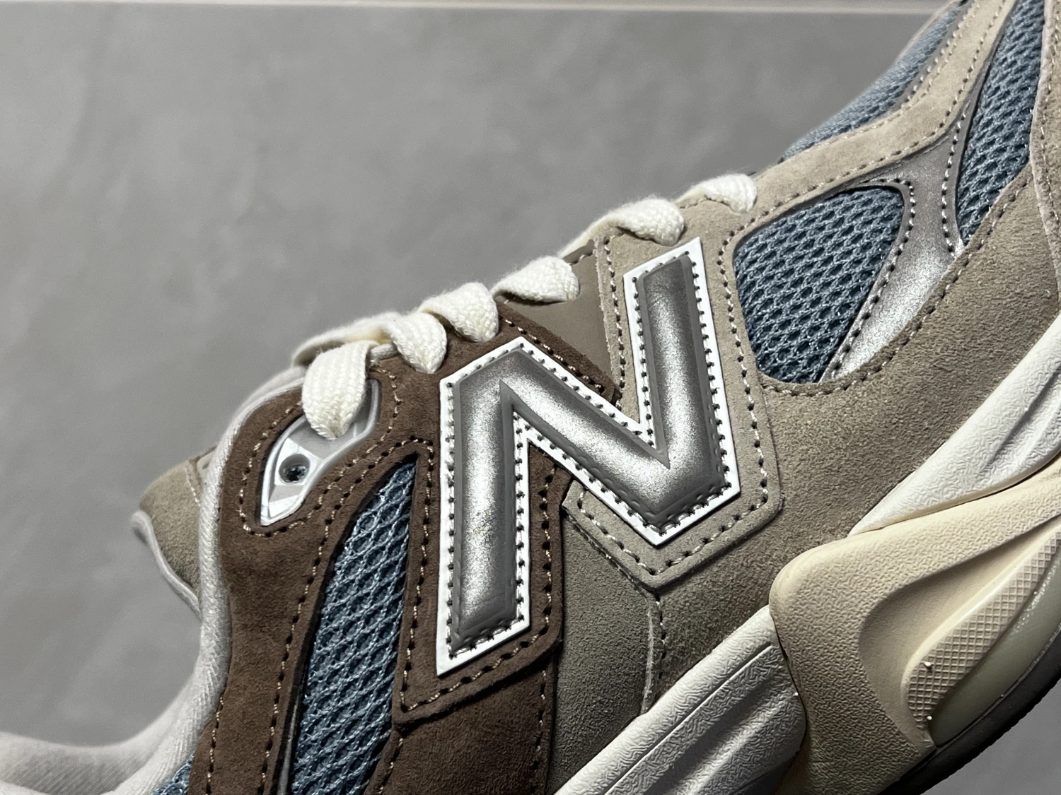 New Balance Mocha Blue ABZORB Chunky Sneakers – Retro Suede Streetwear Running Shoes