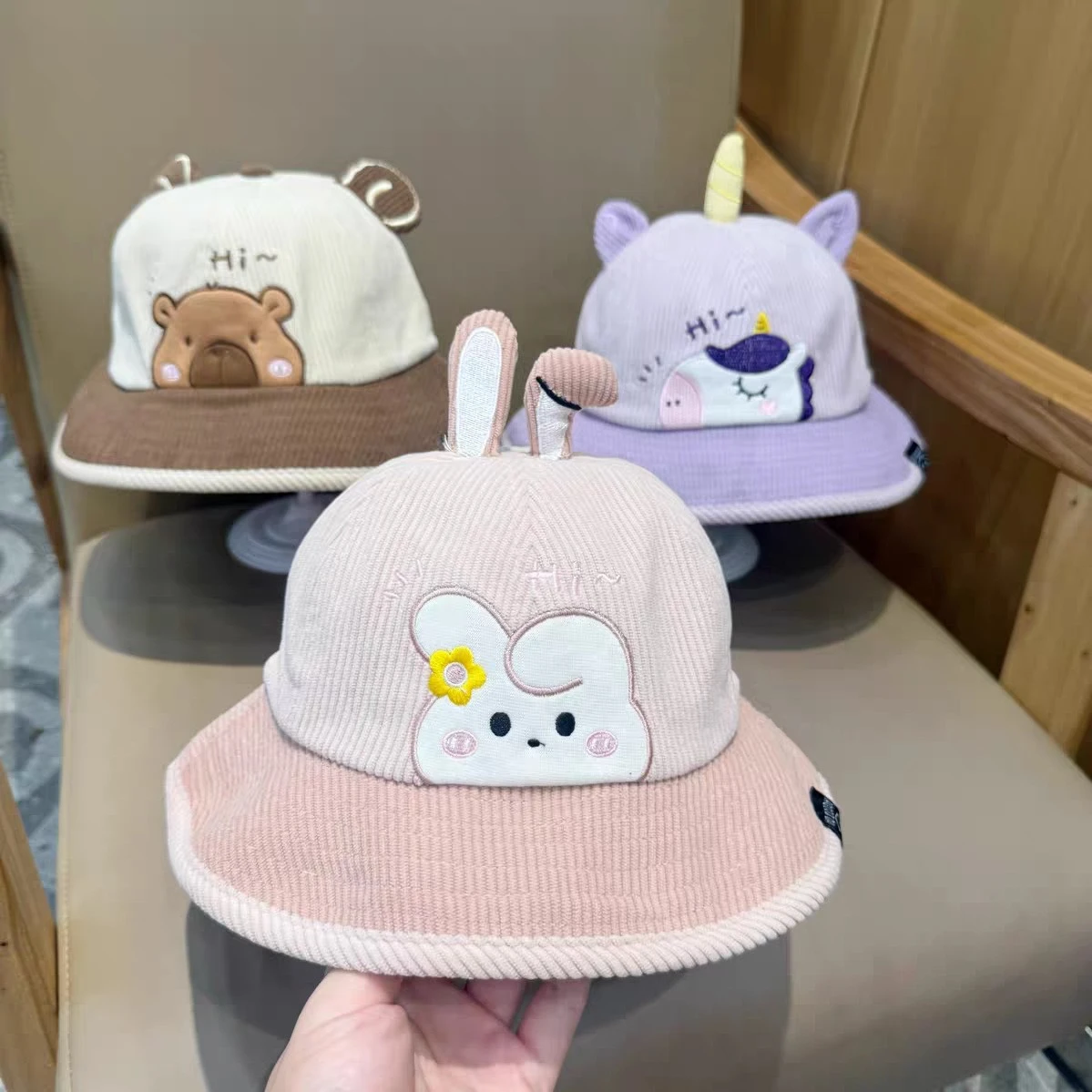 Classic Cotton Bucket Hat - Comfortable & Stylish Sun Protection for Men & Women