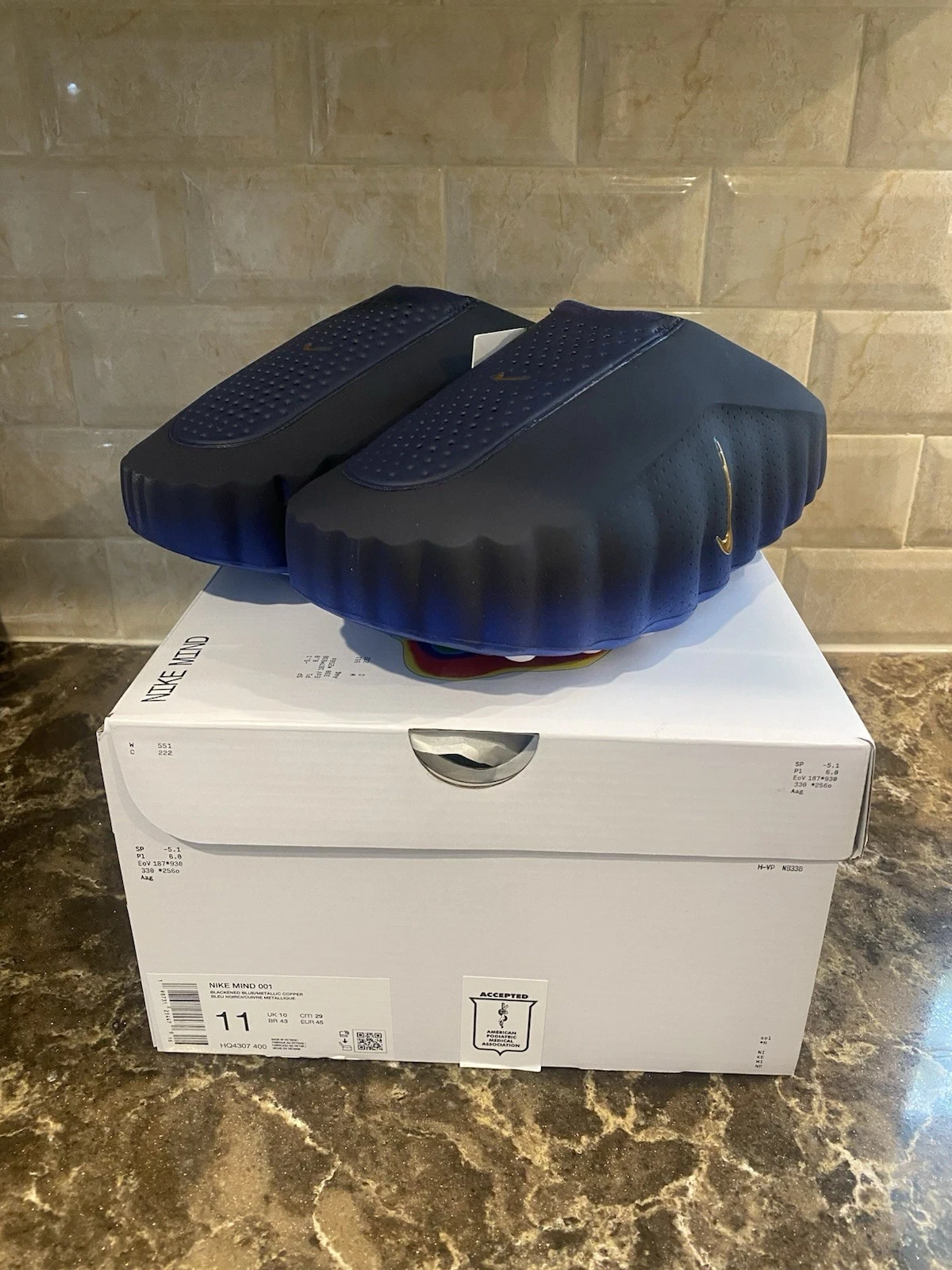 Nike Mind 001 Slide - Comfortable & Stylish Slip-On Sandals for Men & Women