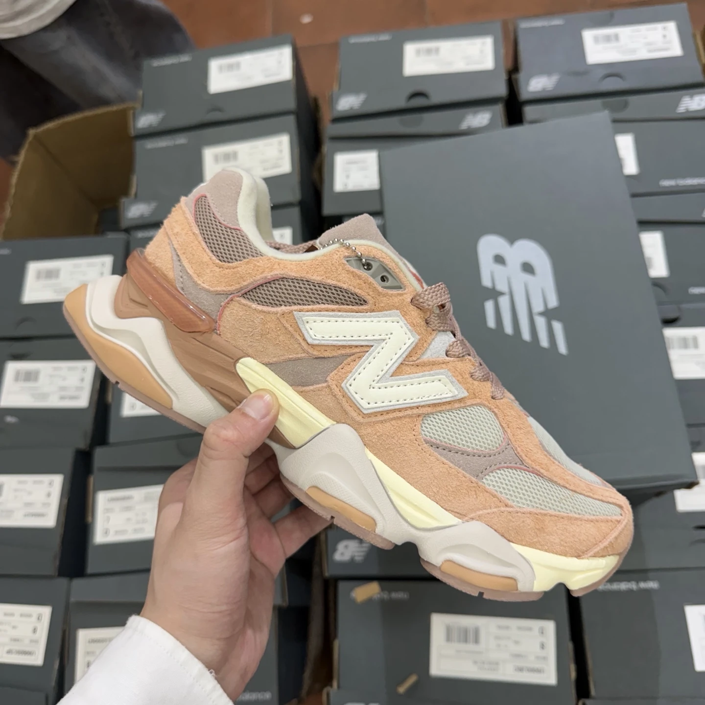 New Balance Peach Cream Chunky Sneakers