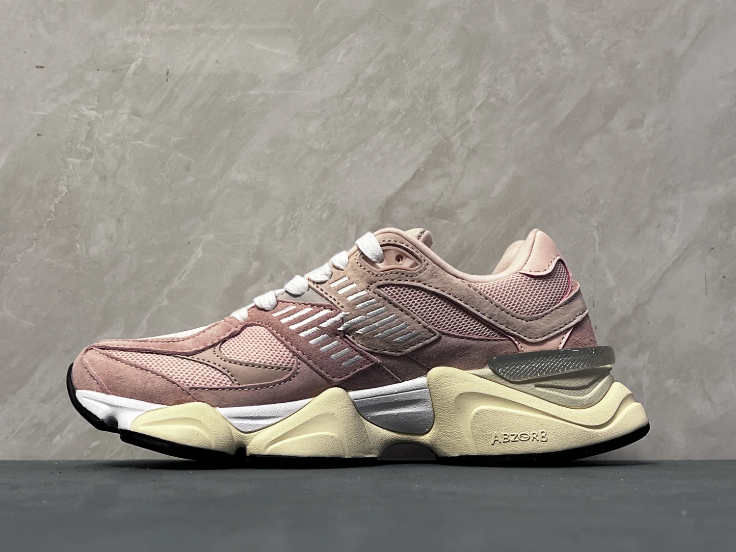 New Balance Pink Cream ABZORB Chunky Sneakers – Premium Retro Lifestyle Running Shoes