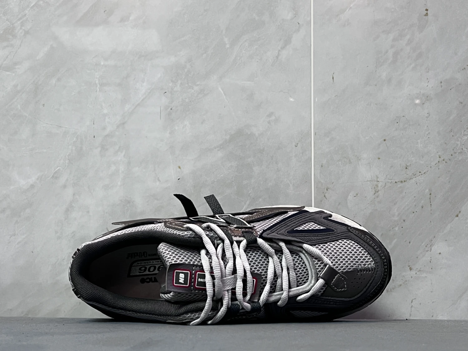 New Balance 1906A Silver Black Performance Runner Sneakers – Premium Retro Tech Streetwear Shoes