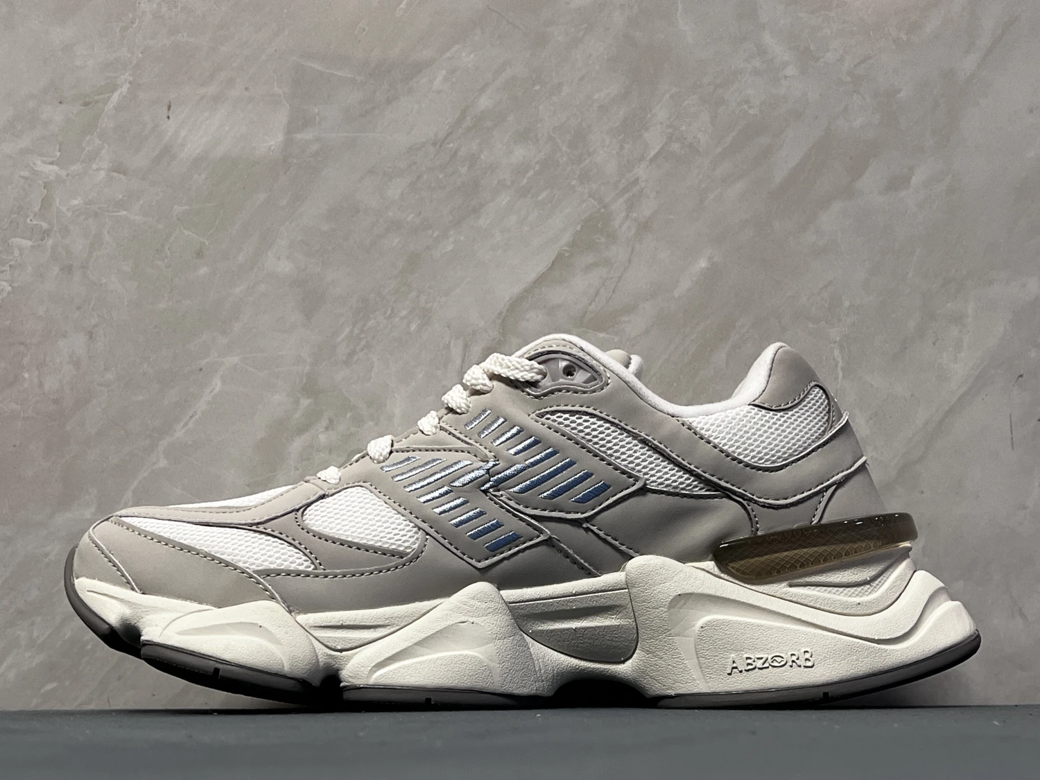 New Balance Grey Blue Chunky Lifestyle Sneakers – Premium Retro Streetwear Running Shoes