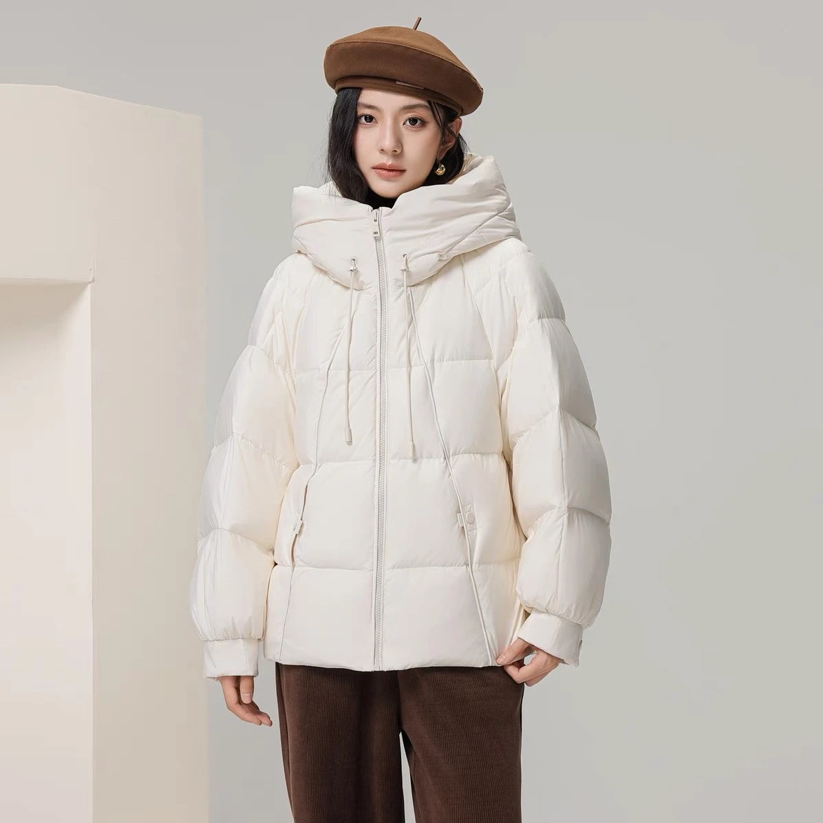 Women's Short Padded Jacket - Cozy & Stylish Winter Coat