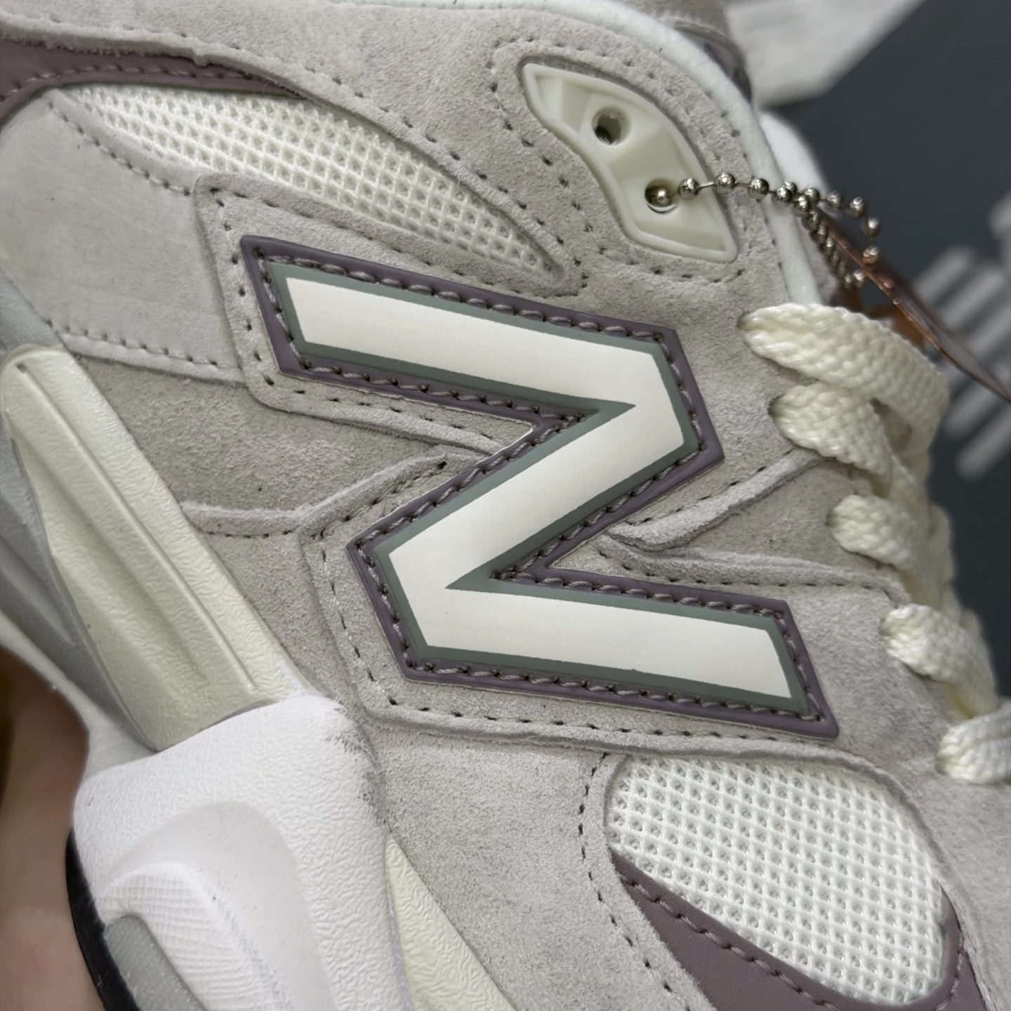 New Balance Chunky Runner Sneakers – Light Grey, White & Lavender