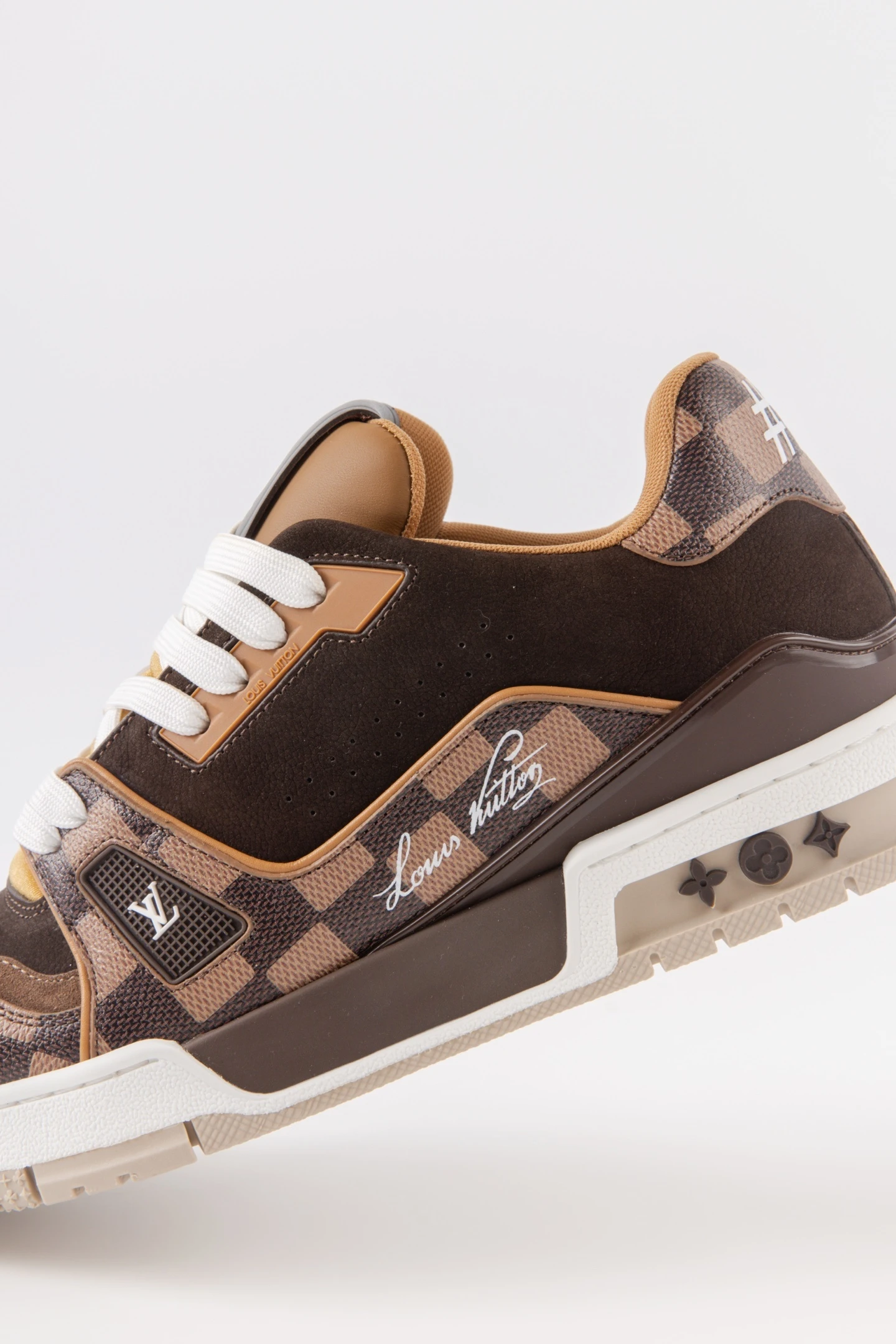 Louis Vuitton Brown & Beige Checkerboard Low-Top Luxury Fashion Sneakers for Men & Women