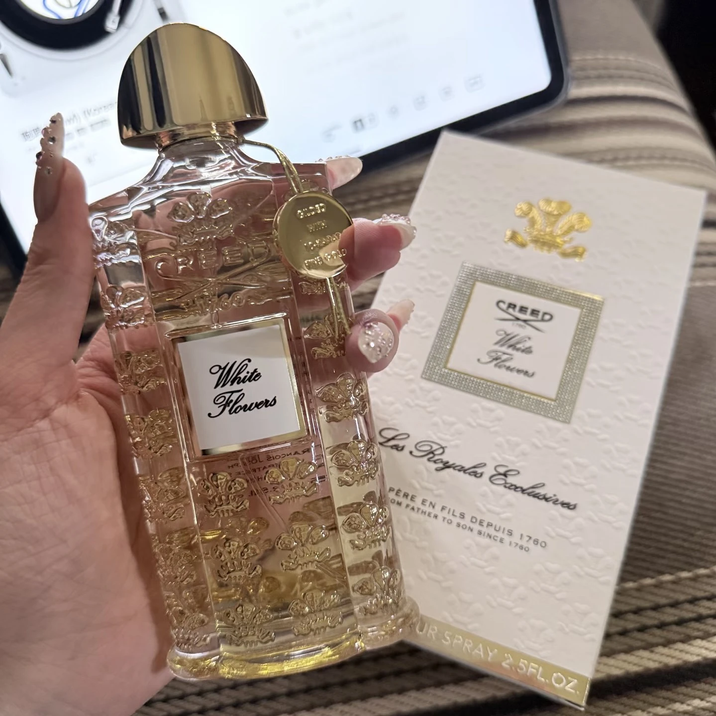 Luxury Women's Fragrances - Designer Perfumes & Eau de Parfum