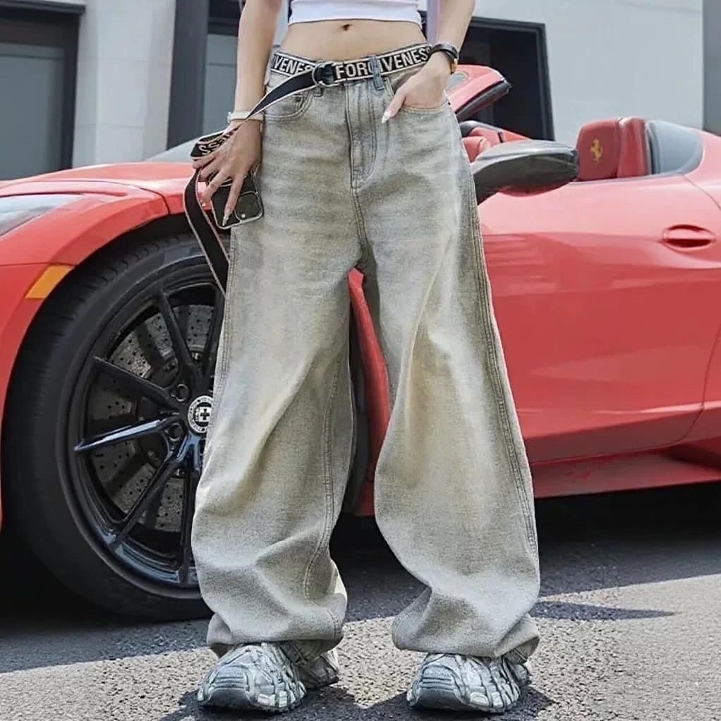 Men's Trendy American Fit Jeans - Classic & Comfortable Denim