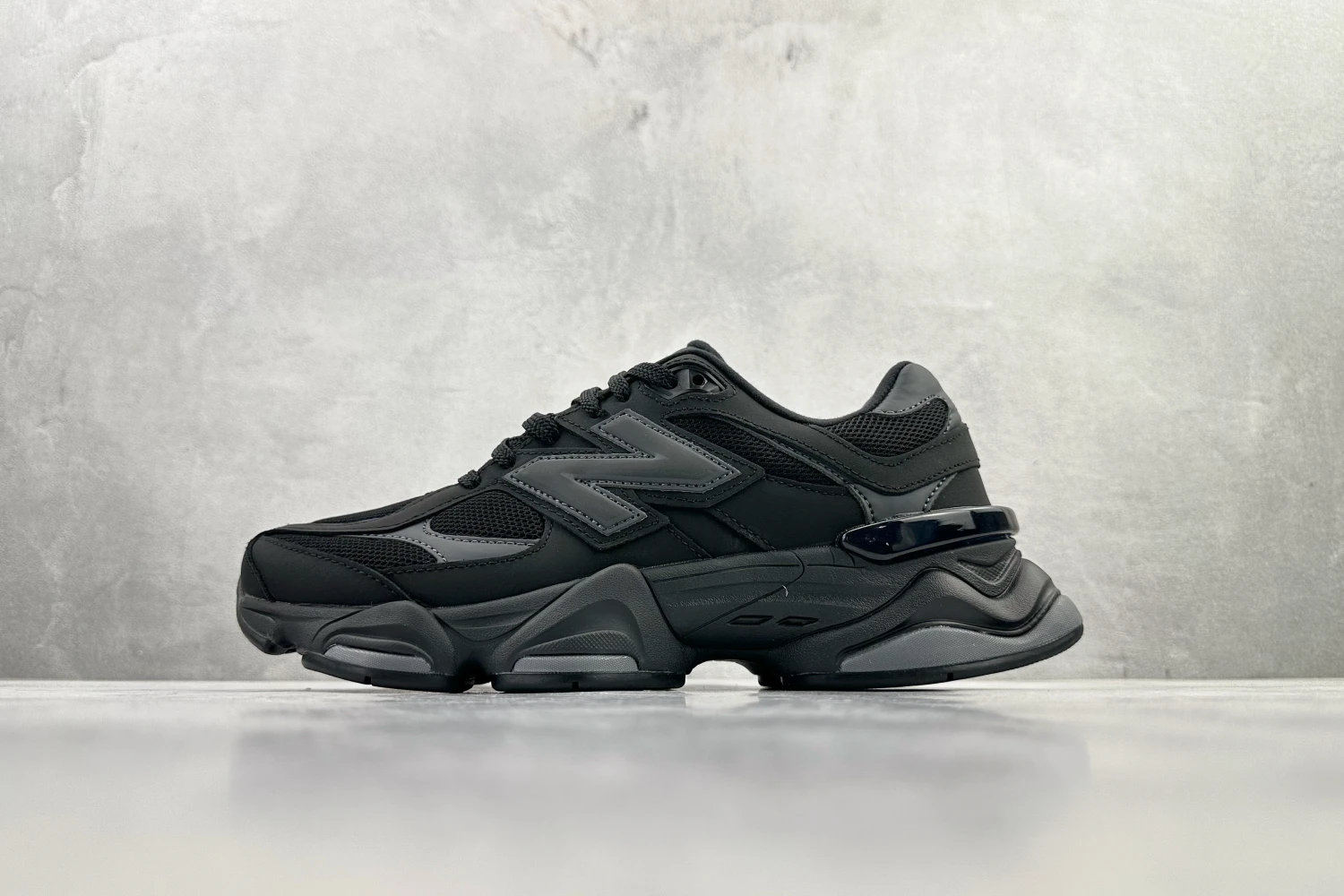 New Balance 9060 Triple Black Chunky Sneakers – Premium All Black ABZORB Lifestyle Running Shoes With Futuristic Streetwear Design For Men & Women