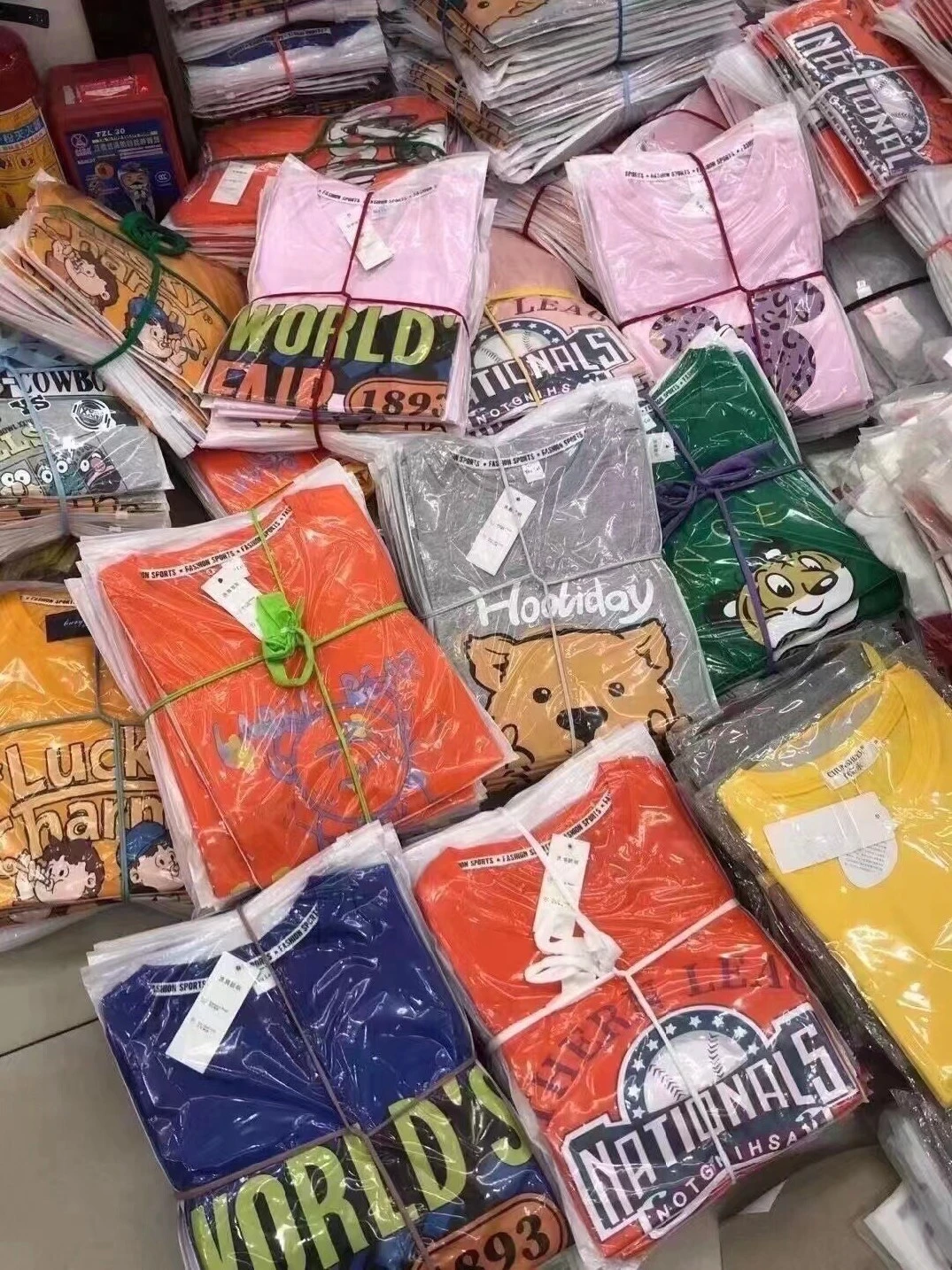 Bargain Women's Short Sleeve Shirt: Affordable & Stylish