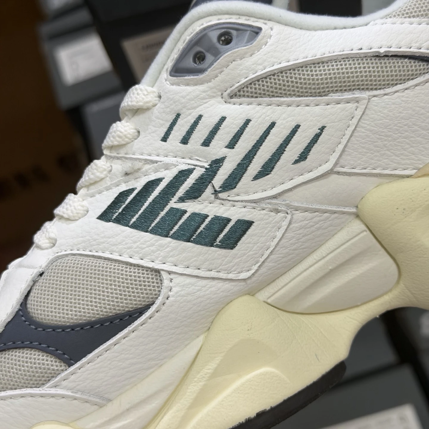 New Balance Chunky Runner Sneakers – White, Ice Blue & Navy