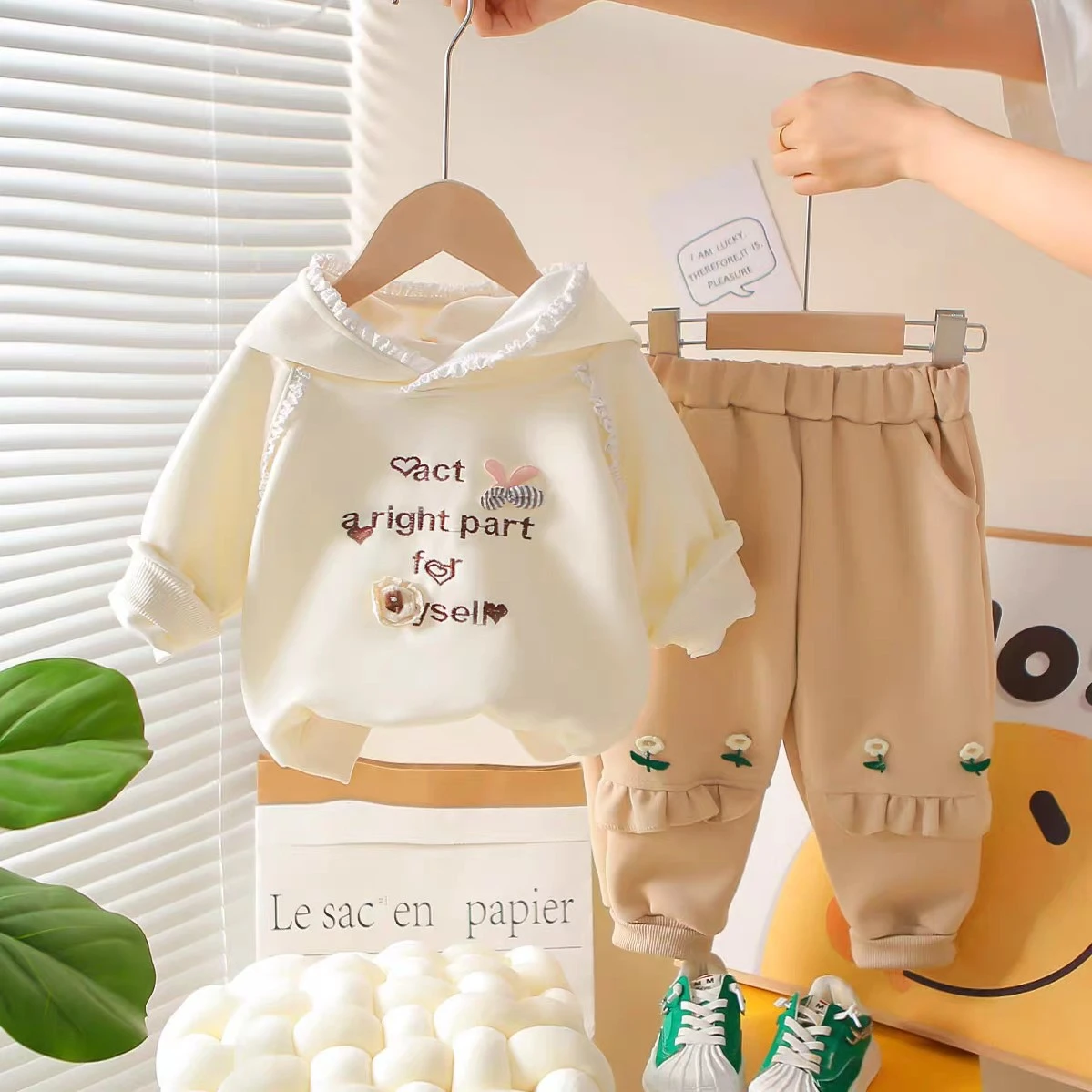 Cozy Kids Hooded Sweatshirt & Pants Set - Soft Fleece Loungewear