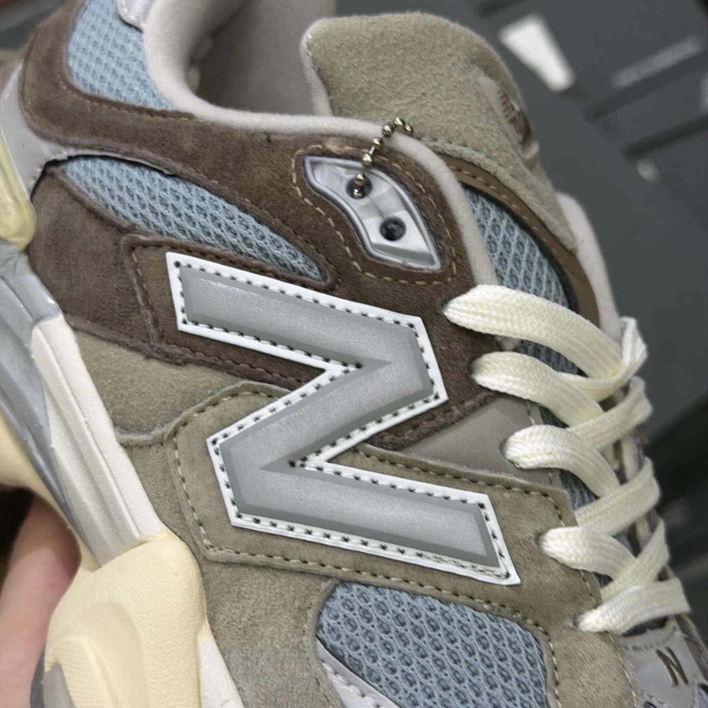 New Balance Chunky Runner Sneakers – Taupe Brown, Sky Blue & Cream