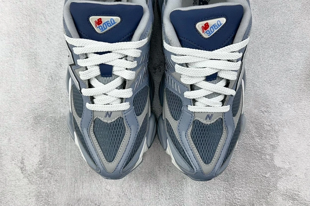 New Balance Ice Blue Chunky Sneakers