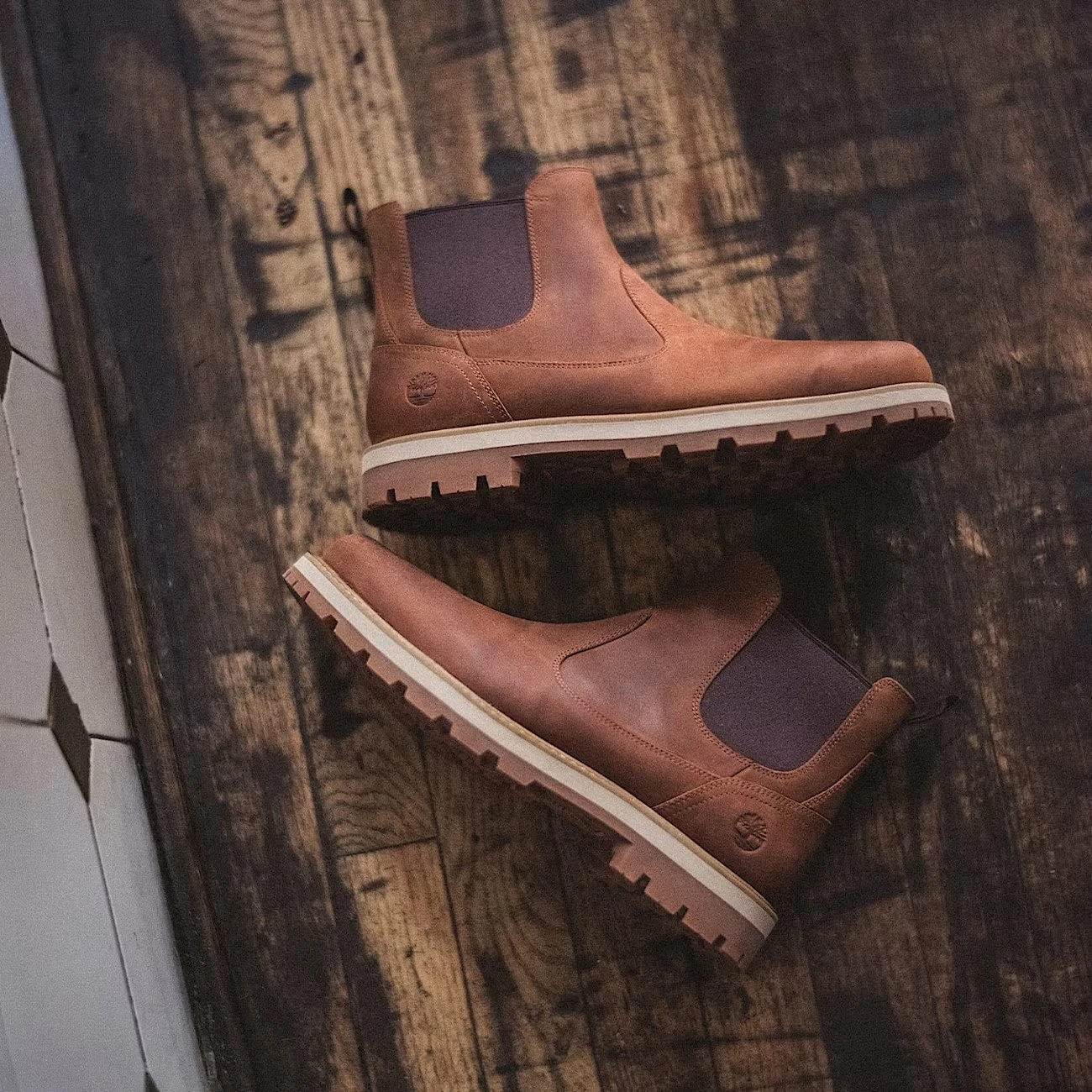 Timberland Men’s Brown Leather Winter Boots – Rugged Comfort & Style