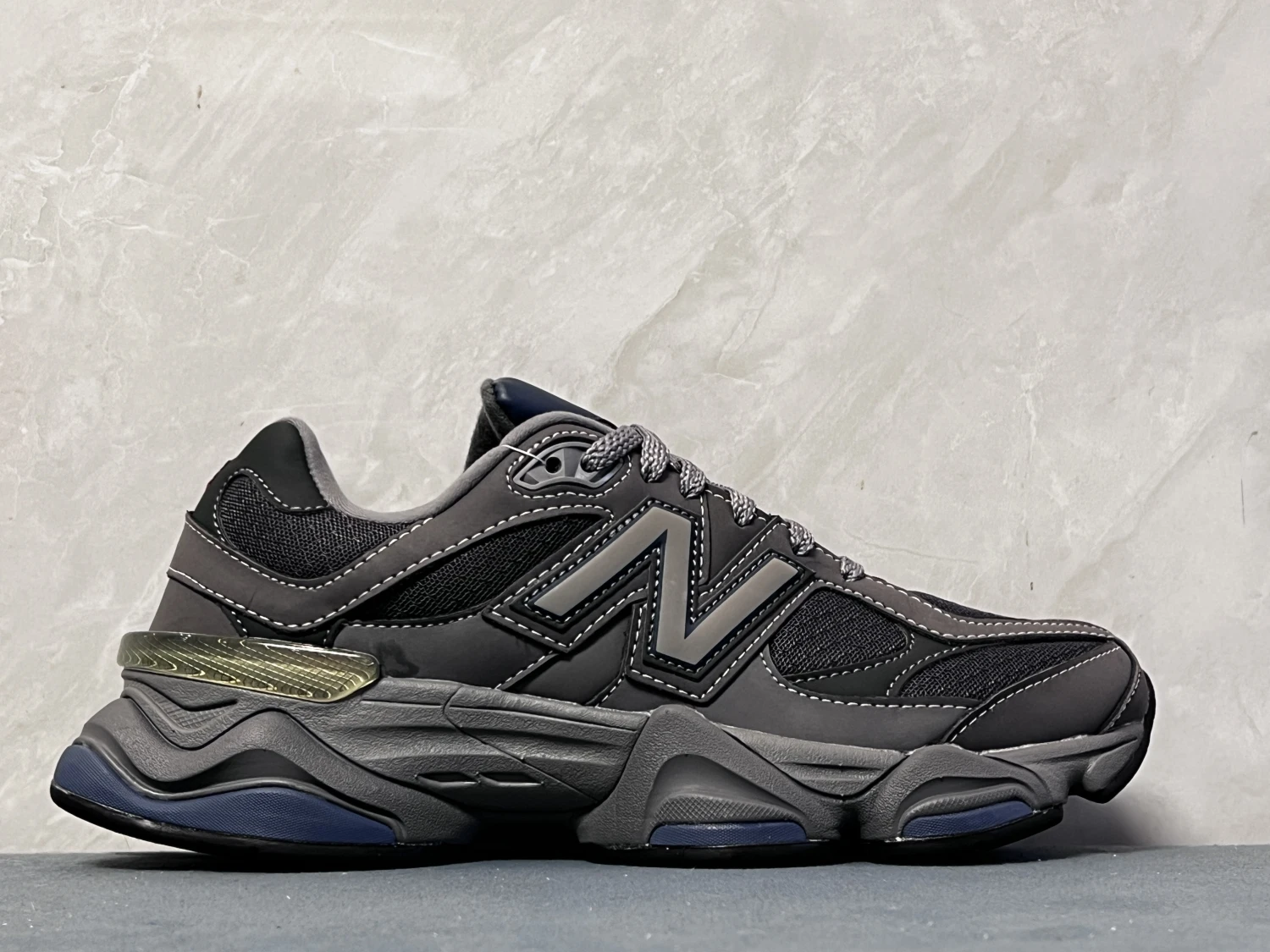 New Balance Triple Black ABZORB Chunky Sneakers – Premium Dark Grey Retro Running Shoes