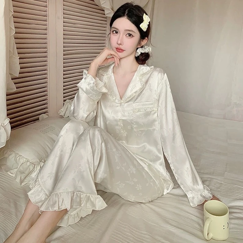 Cozy Women's Pajama Set - Soft & Stylish Sleepwear