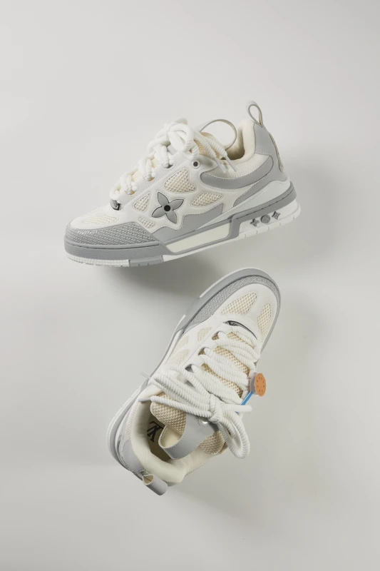 Louis Vuitton White Silver Runner Sneakers
