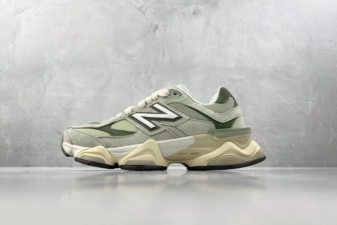 New Balance Sage Cream Chunky Sneakers