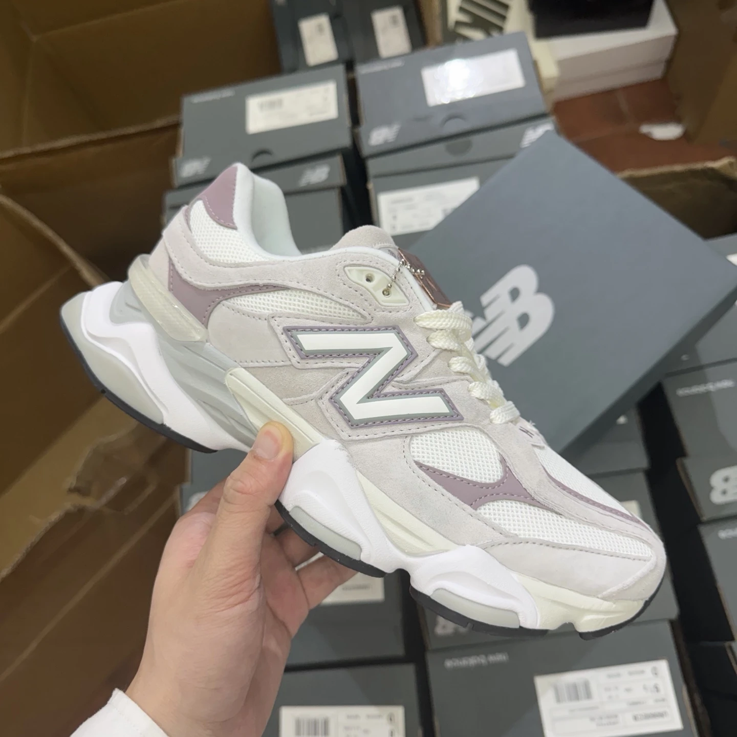 New Balance Chunky Runner Sneakers – Light Grey, White & Lavender