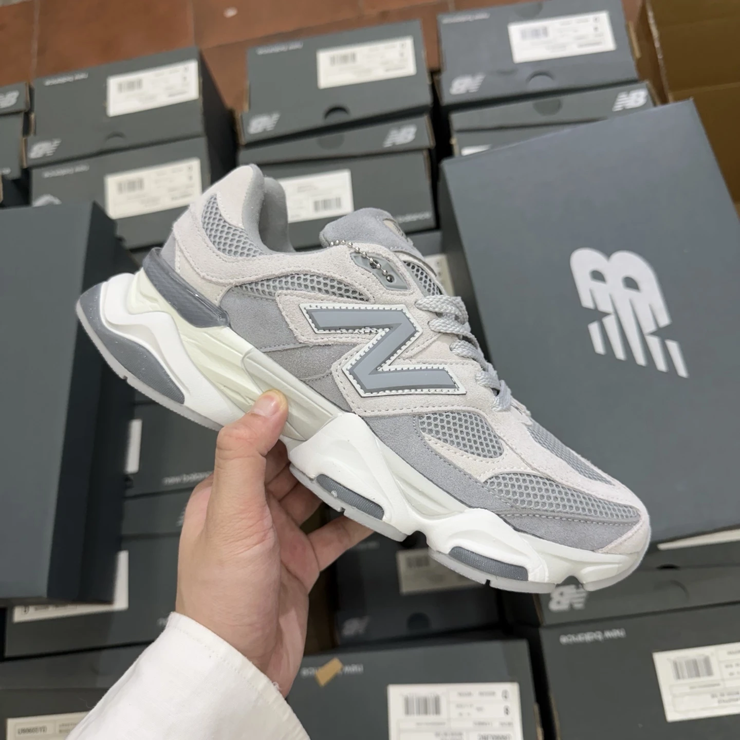 New Balance Ice Grey Chunky Sneakers