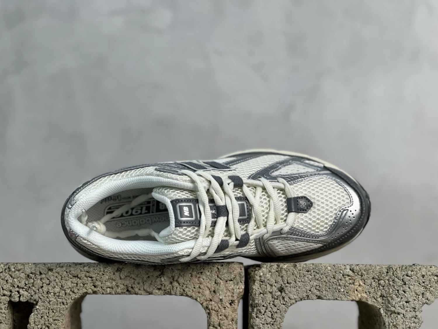New Balance 1906R Metallic Silver Lifestyle Sneakers