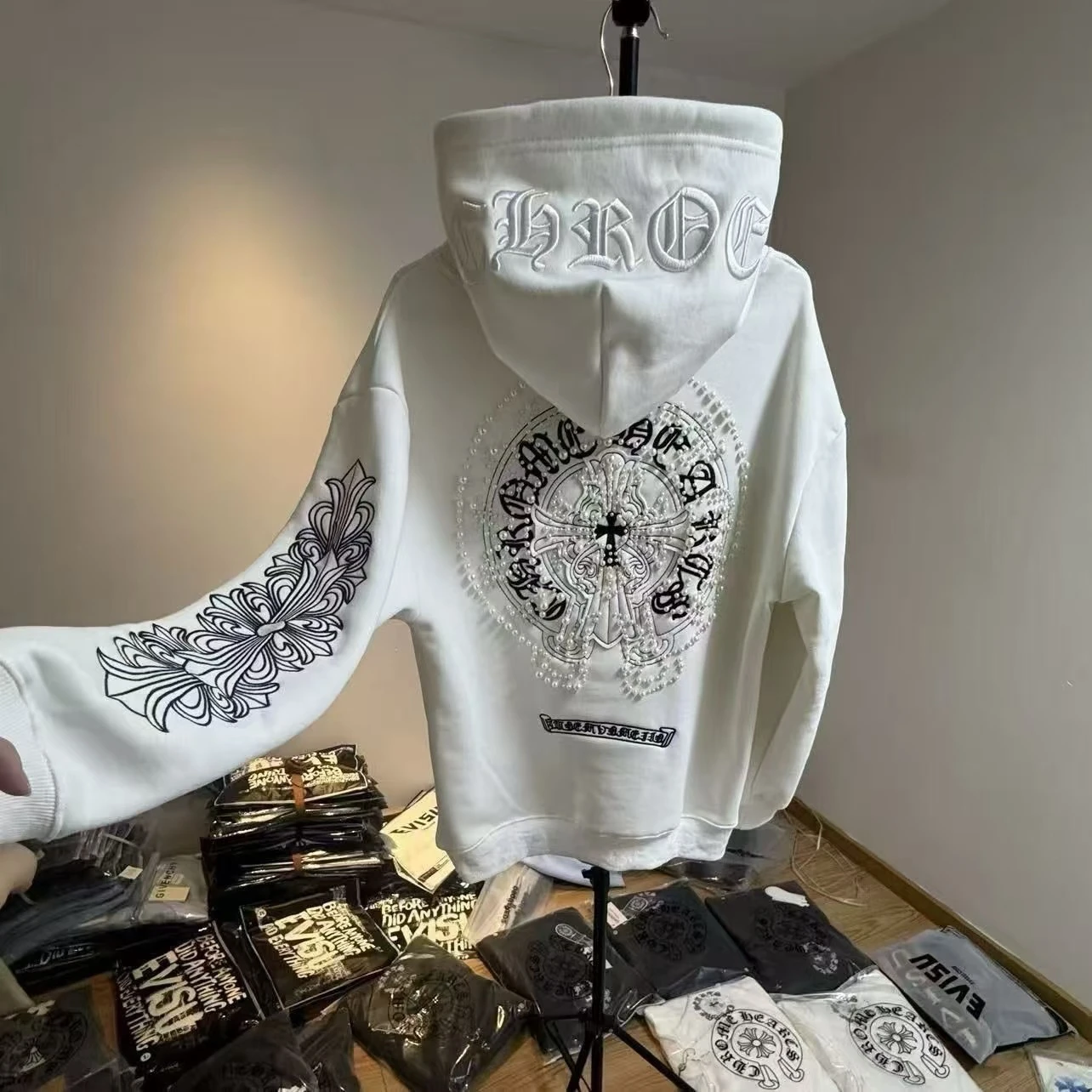 Men's American Classic Crewneck Sweater - Comfortable & Stylish