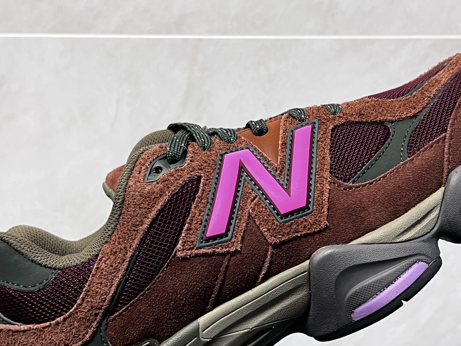 New Balance Burgundy Pink ABZORB Chunky Sneakers – Premium Retro Streetwear Lifestyle Shoes