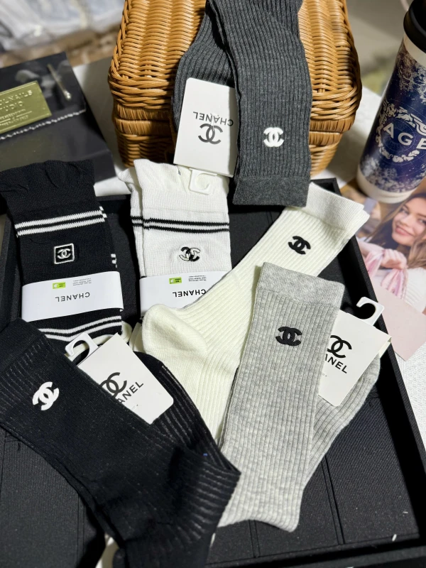 Men's Everyday Basic Socks - Soft, Breathable Comfort for Daily Wear
