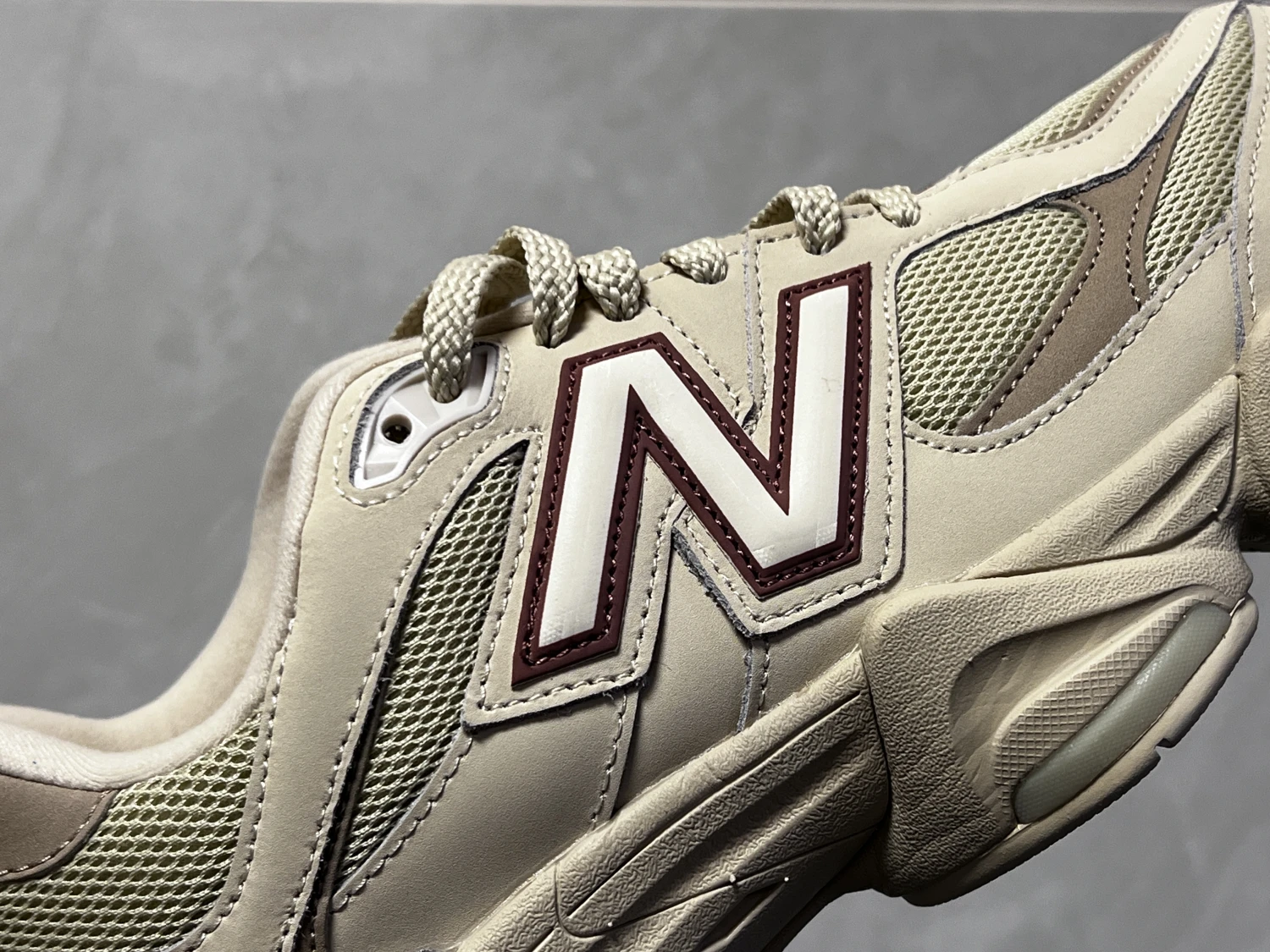New Balance Cream Mocha ABZORB Chunky Sneakers – Retro Lifestyle Running Shoes