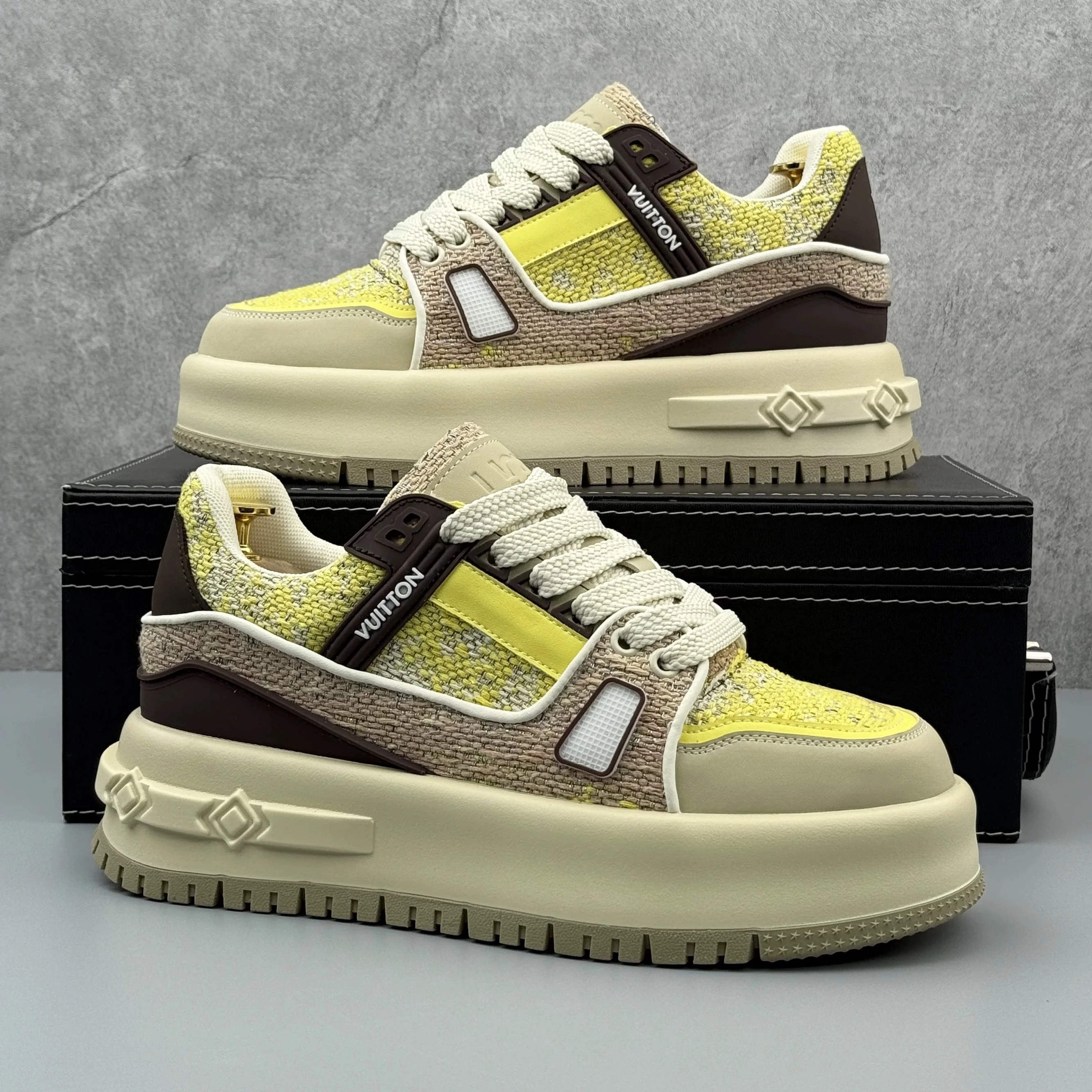 Street Style Sneakers - Trendy Urban Casual Shoes for Men & Women