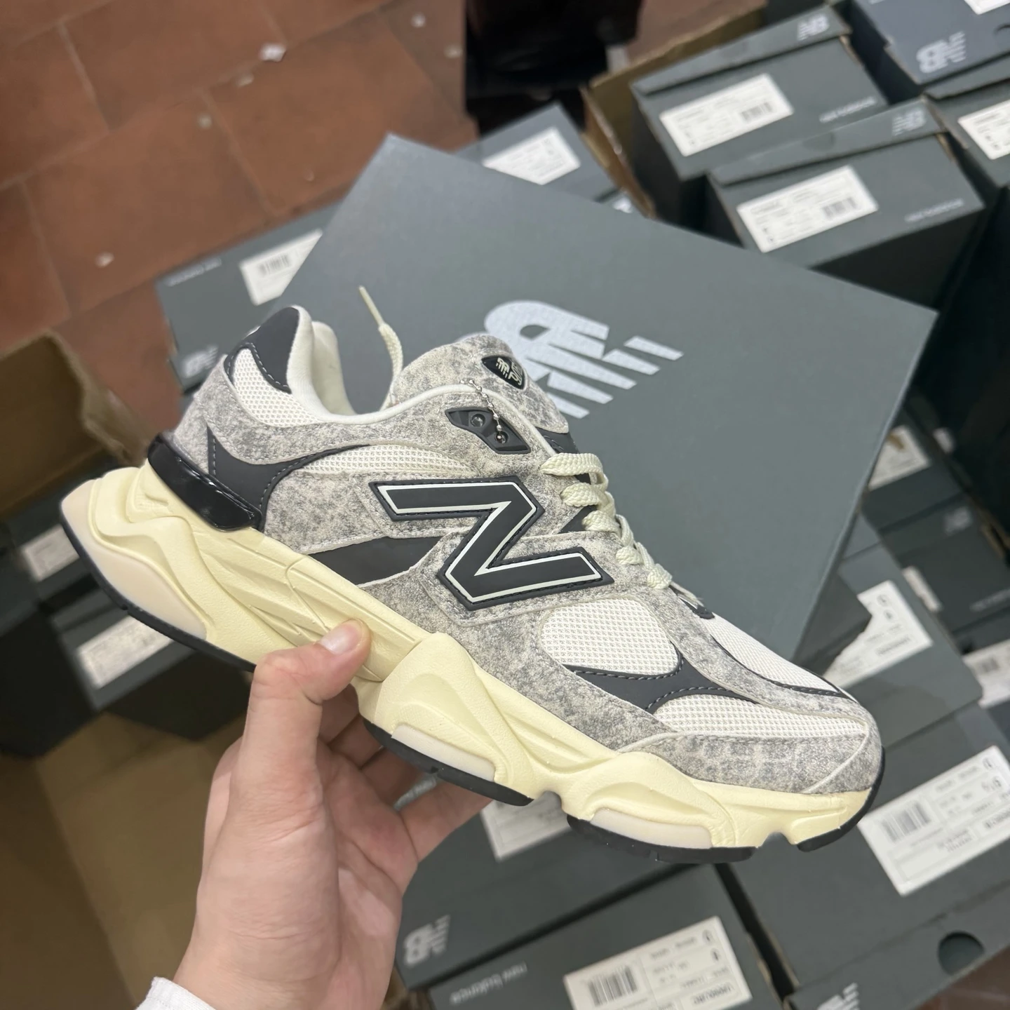 New Balance Chunky Runner Sneakers – Marble Grey, Cream & Black