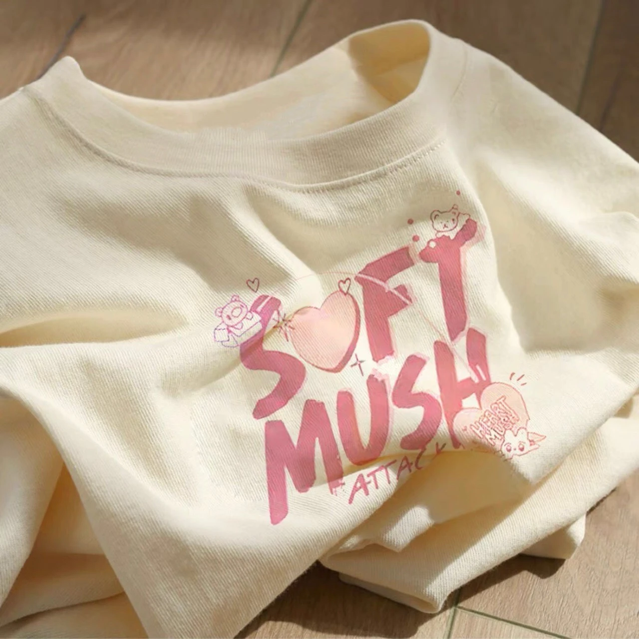 Women's Oversized Graphic T-Shirt - Trendy & Comfy Casual Tee