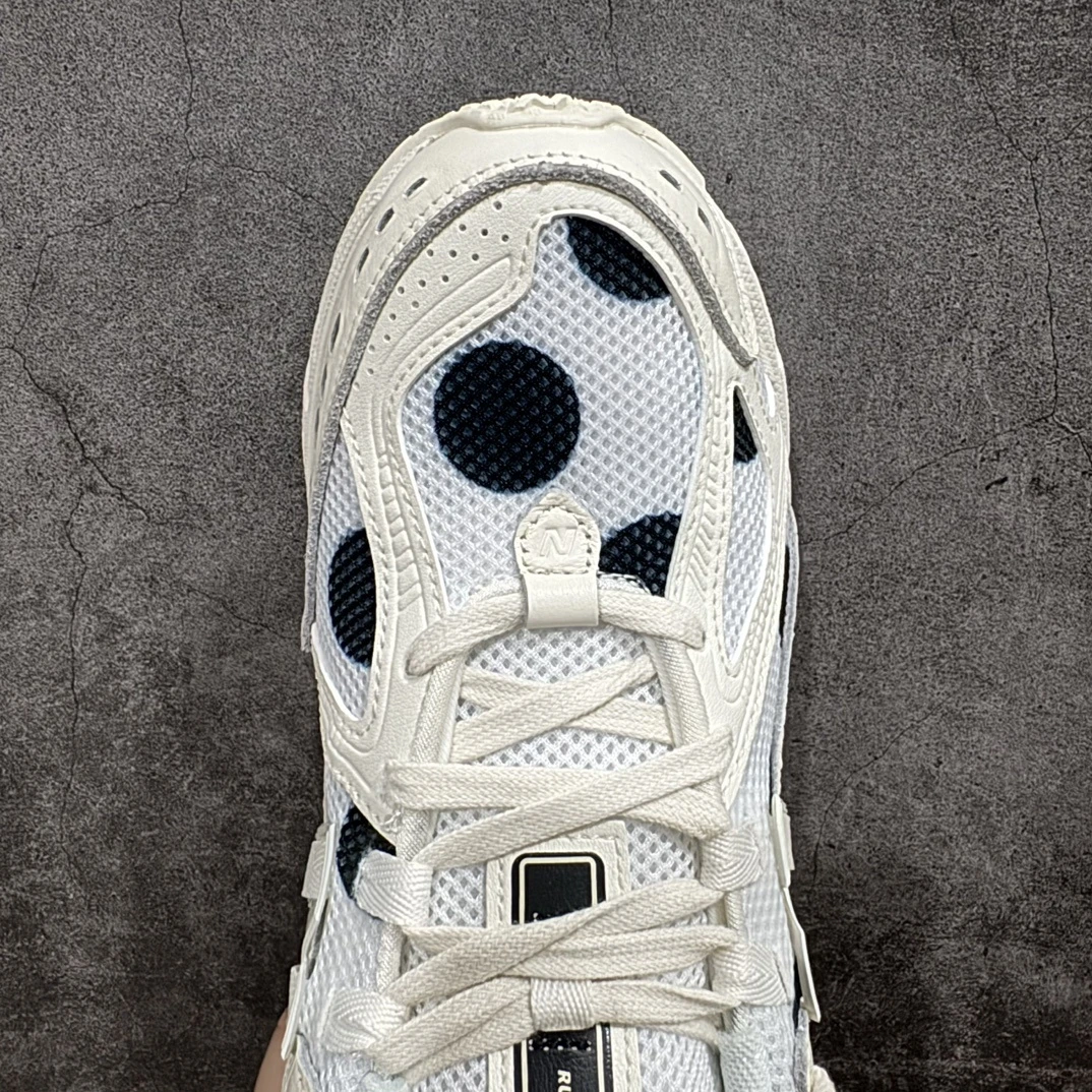 New Balance 1906R White Cow Print Retro Running Sneakers – Premium Y2K Lifestyle Shoes