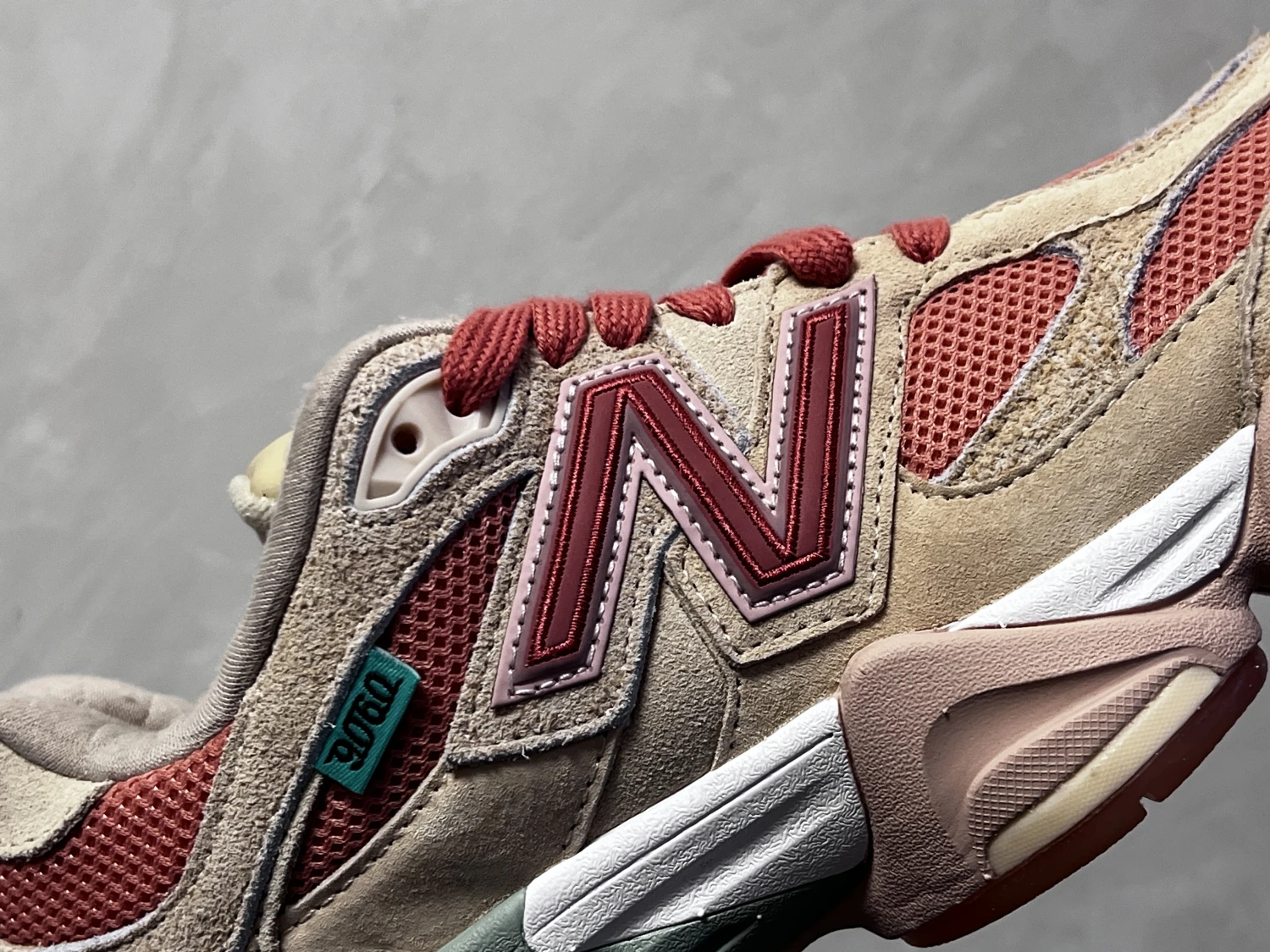 New Balance Beige Coral ABZORB Chunky Sneakers – Vintage Suede Retro Running Shoes