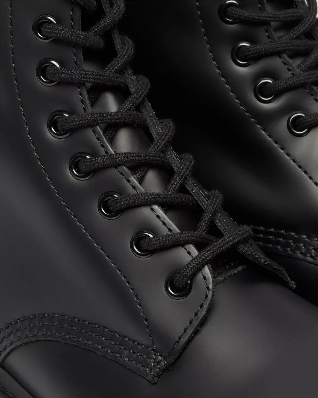 Dr. Martens Men’s Black Leather Lace-Up Boots