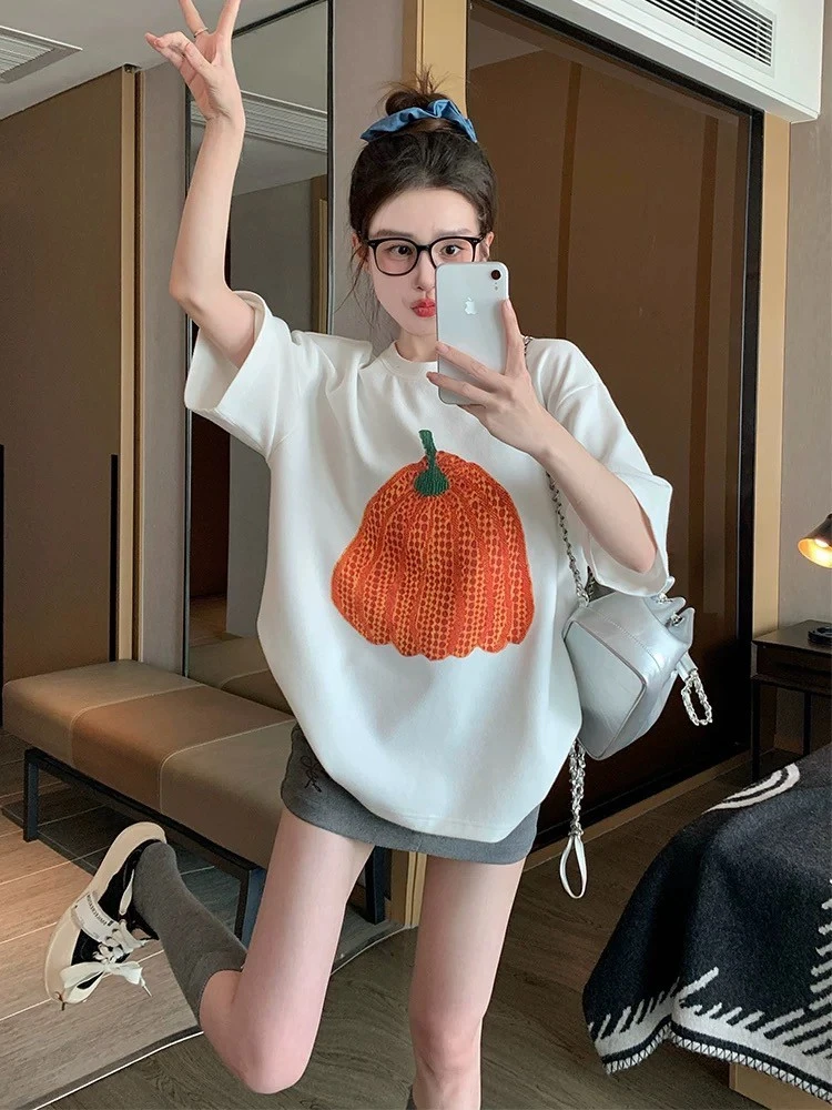Women's Oversized T-Shirt - Comfy Cotton Graphic Tee for Casual Style