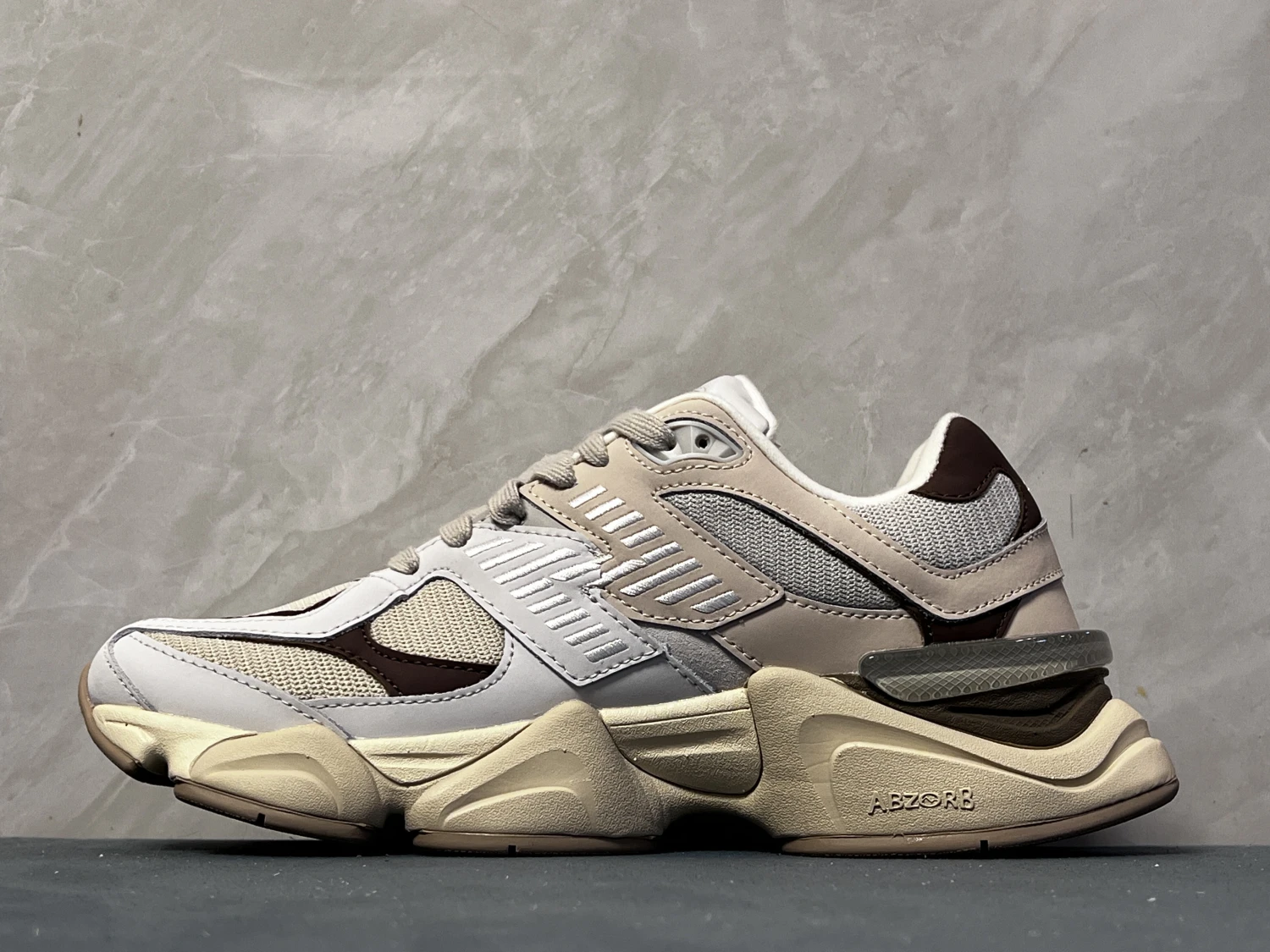 New Balance Cream Brown ABZORB Chunky Sneakers – Retro Mesh Streetwear Running Shoes