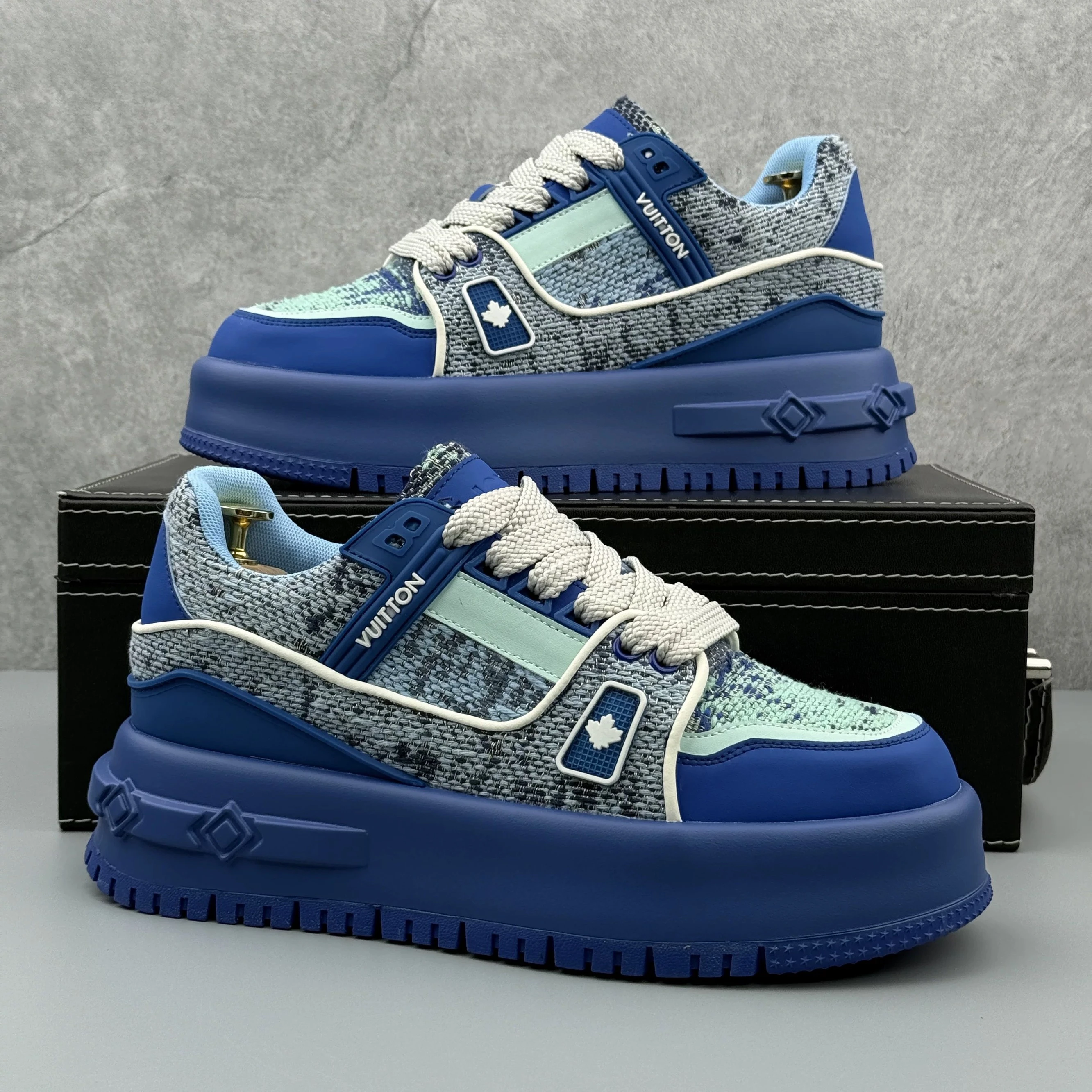 Street Style Sneakers - Trendy Urban Casual Shoes for Men & Women