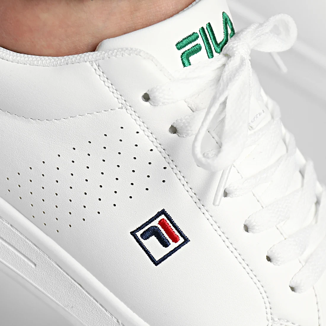 Fila Men's White All-Season Sneakers Stylish Everyday Comfort