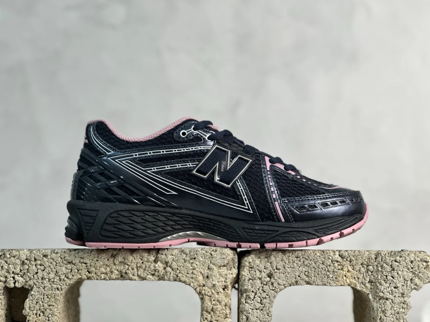 New Balance 1906R Black Pink Retro Running Sneakers