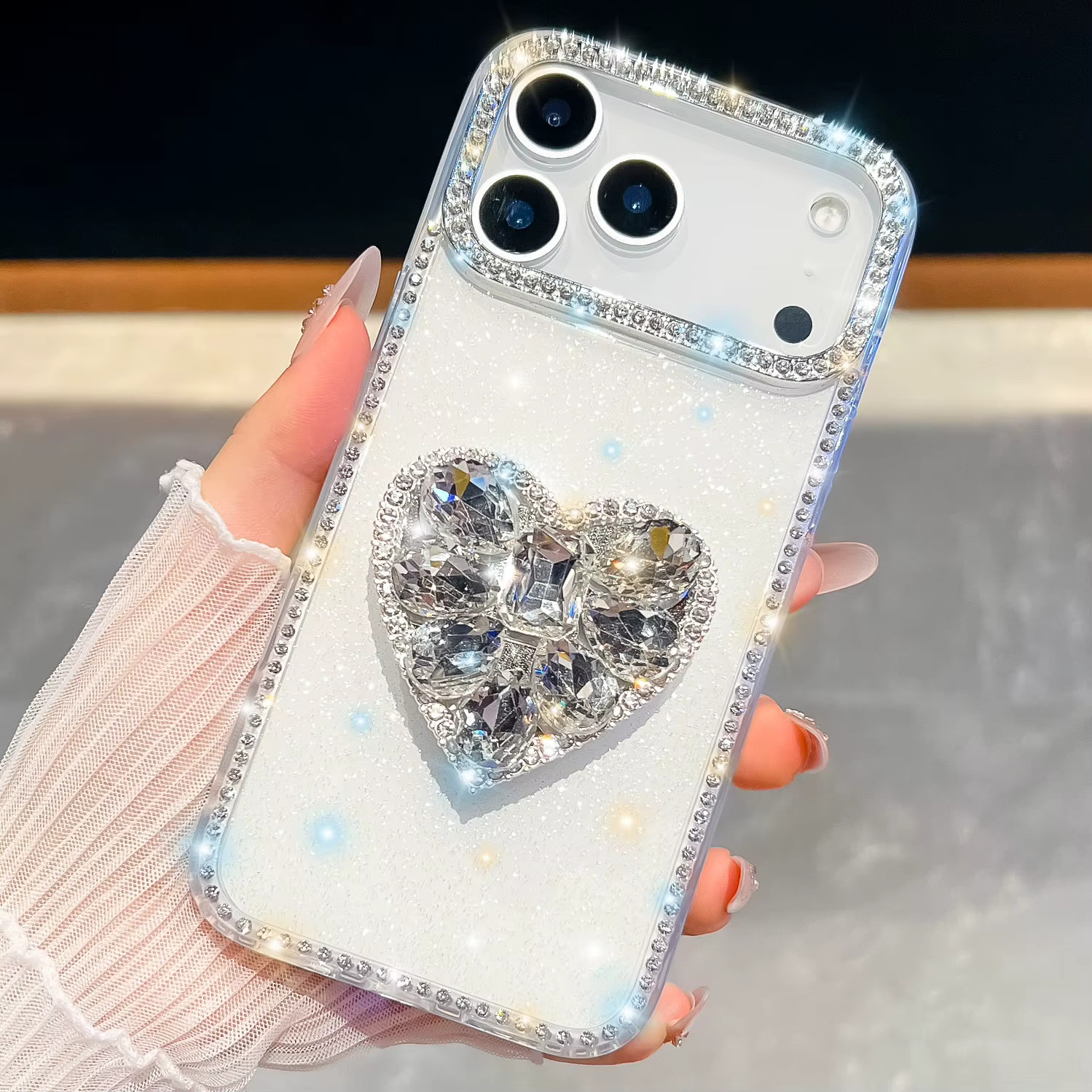 iPhone 12 Pro Max/13 Pro Max Diamond Heart Pop-Socket Case | White