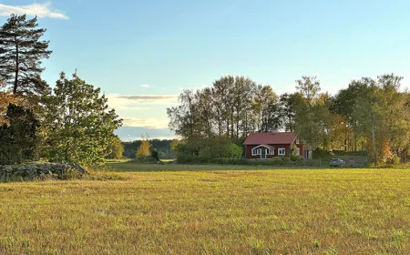 Charming Rural Cottage for Sale in Fellingsbro, Sweden-$97,340