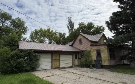 $27,000 Mohall, ND: Prime Investment Opportunity for Renovation