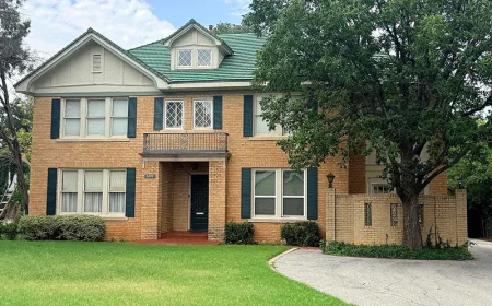 $250,000 Historic Wichita Falls Home: ADU, Charm, New Roof 