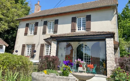 $139,366 Charming Country Cottage for Sale in Bord-Saint-Georges, France