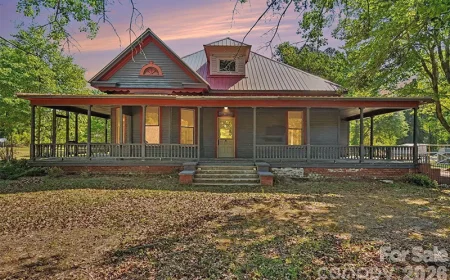 $199,500 Charming Historic Morven NC Home: Spacious 1918 Gem 