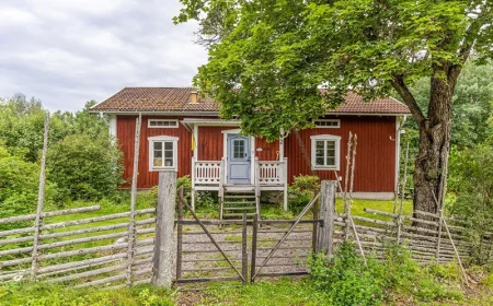 $95,521 Historic Swedish Cabin in Sorbo: Affordable 1909 Charm